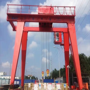 DOUBLE GIRDER GANTRY CRANE