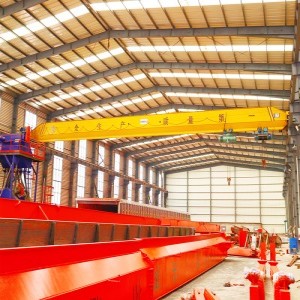 SINGLE GIRDER OVERHEAD CRANE