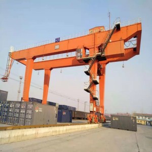 DOUBLE GIRDER GANTRY CRANE