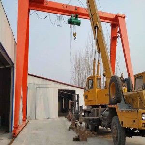 SINGLE GIRDER GANTRY CRANE