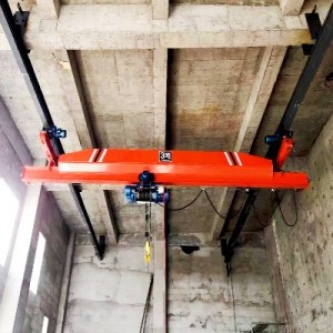 SINGLE GIRDER OVERHEAD CRANE