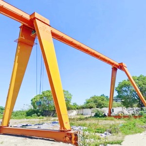 SINGLE GIRDER GANTRY CRANE